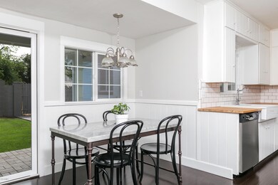 3825 N 35th Pl-12