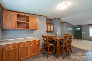 124 Kodak Dr, Statesville, NC 28625 - photo 4