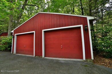 1574 Starry Ln, Effort, PA 18330 - photo 4