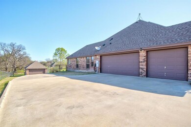 14009 Stacey Valley Dr, Azle, TX 76020 - photo 4