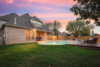 7929 Green Valley Dr, North Richland Hills, TX 76182 - photo 6