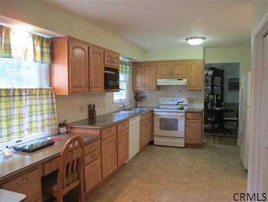 64 Parkwyn Dr, Delmar, NY 12054 - photo 7