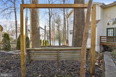 15437 Beachview Dr, Dumfries, VA 22025 - photo 2