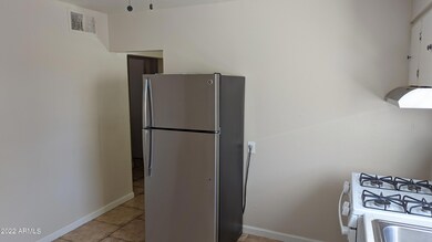 2020 N 26th Place unit 2, Phoenix, AZ 85008 - photo 5