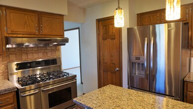 5 Burner gas range w/2ovens!