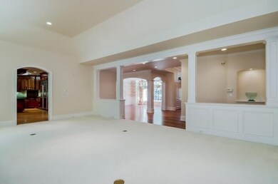 011-Living_Room-1200924-mls