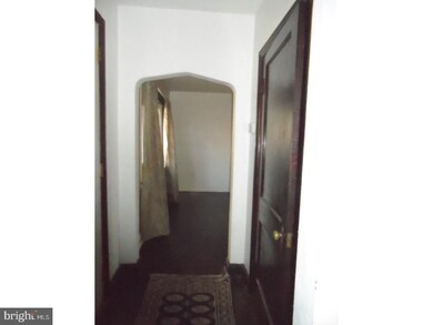 32 Maple Ave, Trenton, NJ 08618 - photo 3