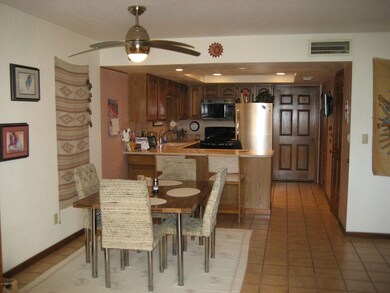 Kitchen/Dining