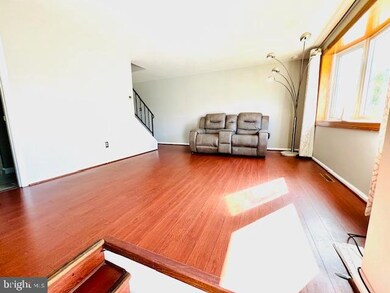 972 Regina Dr, Halethorpe, MD 21227 - photo 3