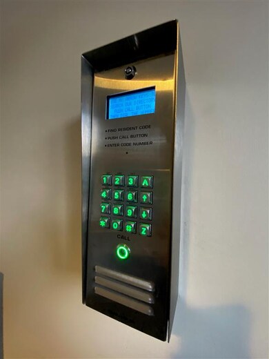 18 Crestview Cir unit 215, Londonderry, NH 03053 - photo 2