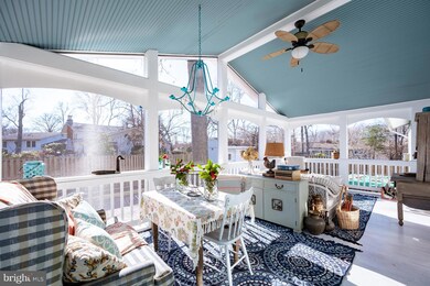 8216 Crown Court Rd, Alexandria, VA 22308 - photo 5