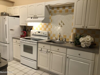 Kitchen1