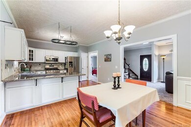 dining room/kitchen - doors from dining area lead 
