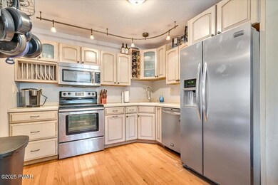 192 Heather Hill Rd, Dingmans Ferry, PA 18328 - photo 4