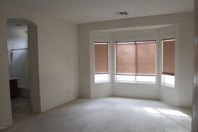 (6) Master Bedroom