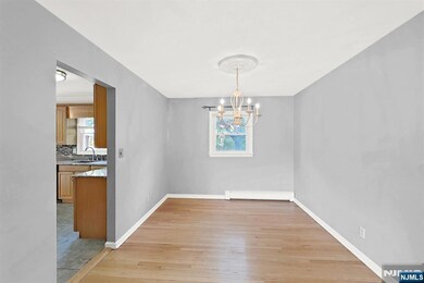 54 Mapledale Ave, Succasunna, NJ 07876 - photo 7