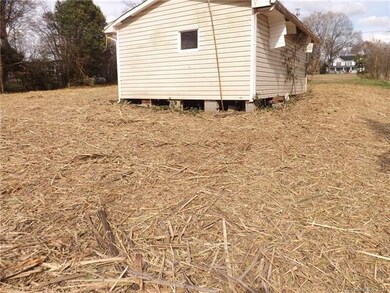 306 S White St, Marshville, NC 28103 - photo 7