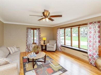 414 21st St NW, Cedar Rapids, IA 52405 - photo 4