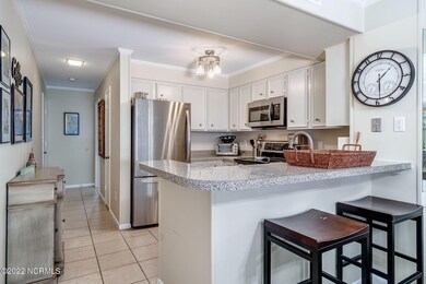 2304 W Fort MacOn Rd unit 214H, Atlantic Beach, NC 28512 - photo 4