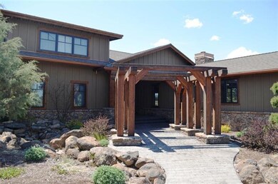 18929 Pinehurst Rd, Bend, OR 97703 - photo 2