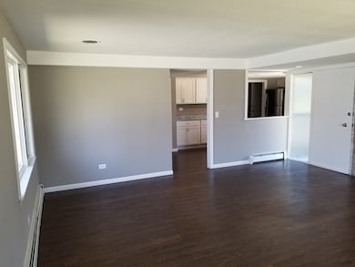 517 Flossmoor Ave, Waukegan, IL 60085 - photo 7