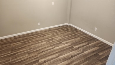 1010 22nd St, Dickinson, TX 77539 - photo 4