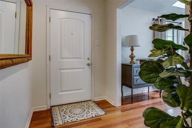 7305 Dalewood Ln, Dallas, TX 75214 - photo 5