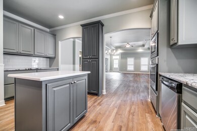 2257 Gruene Lake Dr, New Braunfels, TX 78130 - photo 4