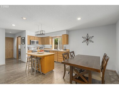 20722 SW Naples Ct, Beaverton, OR 97078 - photo 6