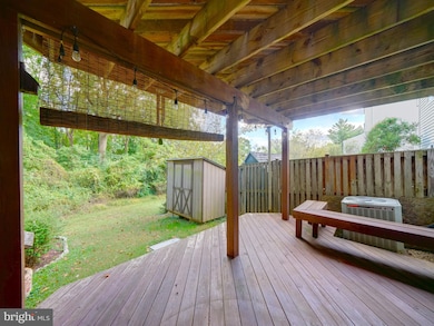 10633 Delfield Ct, Laurel, MD 20723 - photo 3