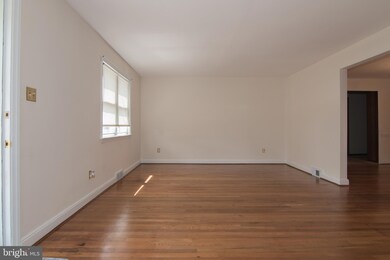 21 Olga Rd, Wilmington, DE 19805 - photo 2