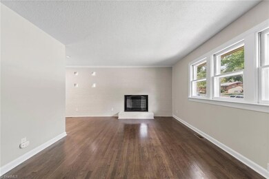 2308 Emerywood Rd, Greensboro, NC 27403 - photo 7