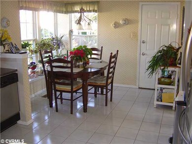 Kitchen - Eat in Area, Tile Flooring, Access to Re