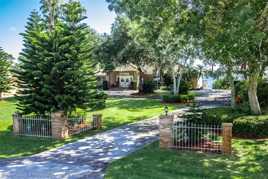 252 S Huntley Dr, Lake Placid, FL 33852 - photo 2