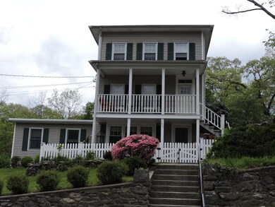 222 Pemberwick Rd unit B, Greenwich, CT 06831 - photo 2