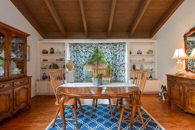 006-Dining_Room-4863052-medium