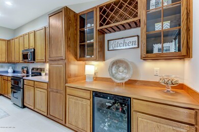 WINE COOLER INCLUDED