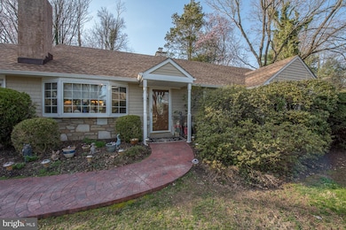 916 Pembroke Rd, Jenkintown, PA 19046 - photo 3