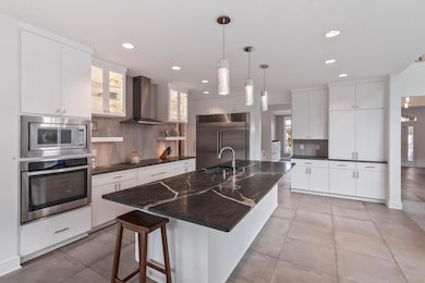 W339S271 Foxtail Ct, Delafield, WI 53018 - photo 7