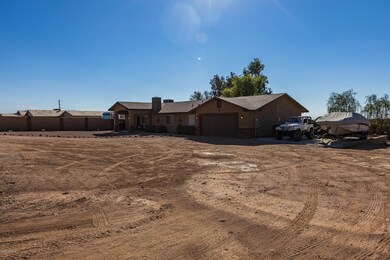 1574 N Sixshooter Rd-5