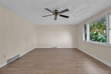 1423 99th St, Niagara Falls, NY 14304 - photo 3