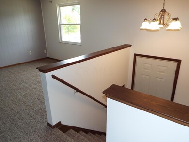 1780 Flinthill Dr, Columbus, OH 43223 - photo 4