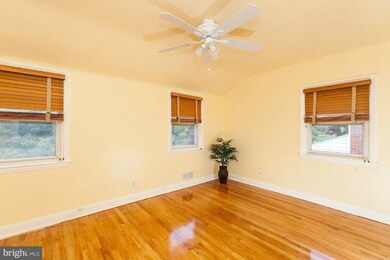 3626 Eastwood Dr, Baltimore, MD 21206 - photo 6