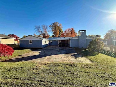 320 W Thomas St, Sullivan, IN 47882 - photo 3