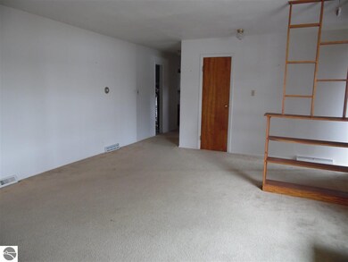 406 E 4th St, Whittemore, MI 48770 - photo 3