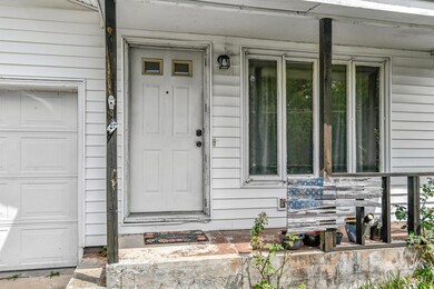 510 S Main St-21