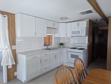 313 Whistle Stop Rd unit 313, Dennis, NJ 08230 - photo 6