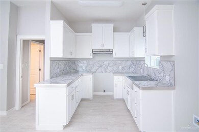 804 Hawk St, Pharr, TX 78516 - photo 5