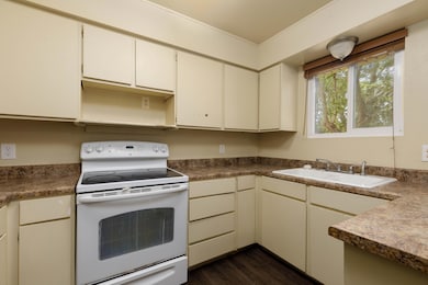 577 W 400 S, Hurricane, UT 84737 - photo 6