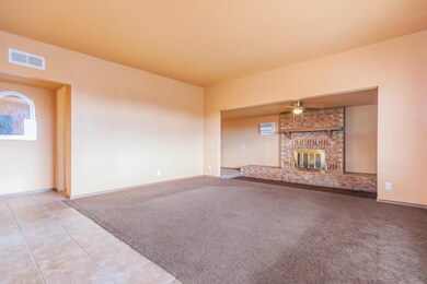 404 Bonnell Dr, Alamogordo, NM 88310 - photo 4